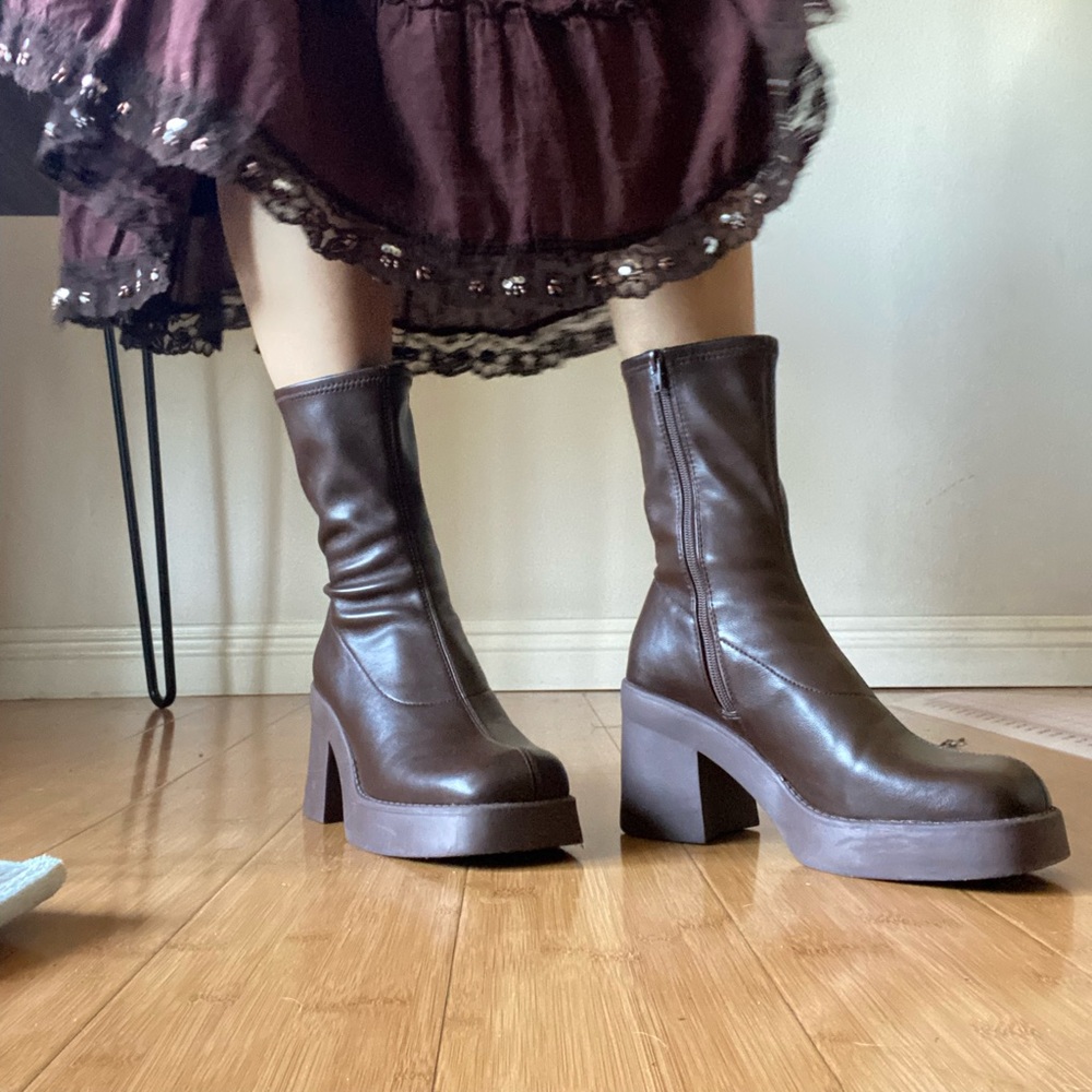 Klayton platform boots Steve Madden
